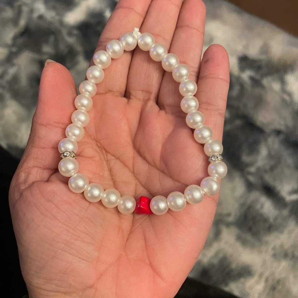 Elegant Pearl and Red Bead Bracelet